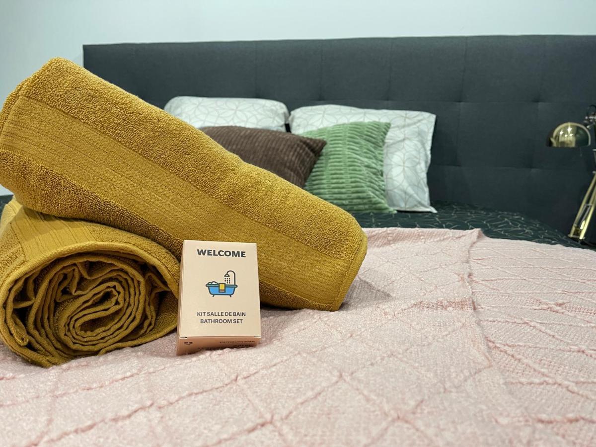 Le Baroque - Plain-Pied - 3 Chambres - Wi-Fi ล็องส์ ภายนอก รูปภาพ